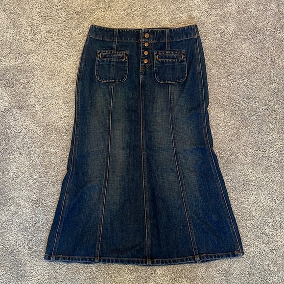 GAP Dresses & Skirts - Gap jeans vintage denim midi skirt size 2